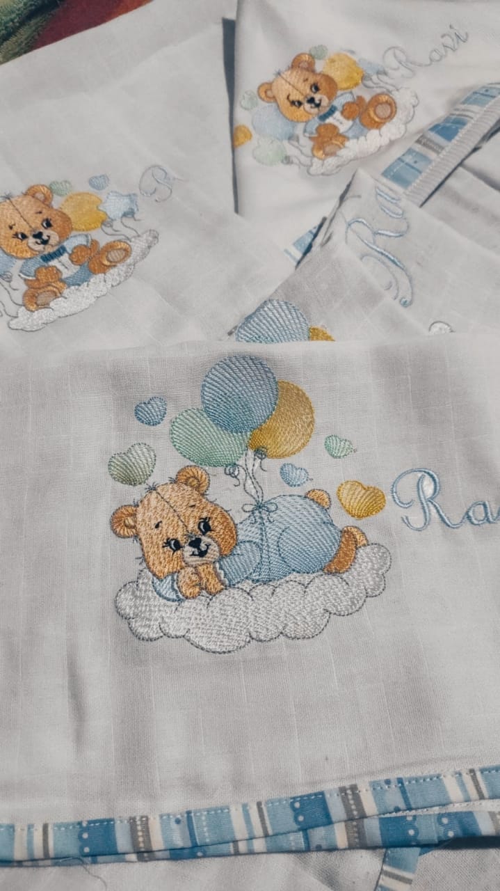 Kit Fralda Passeio e Boca Menino, Ursos no Arco Íris